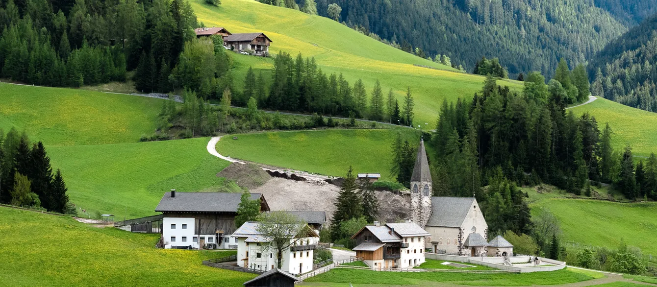 In Italy, Giving a Long Unoccupied Farmhouse a Loving Restoration - The New  York Times